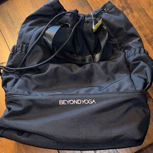 NWT Beyond Yoga Backpack